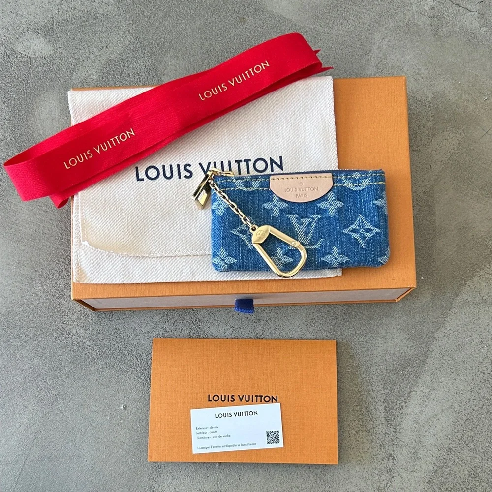 🖤 New! Limited Edition! Louis Vuitton Denim Key Pouch